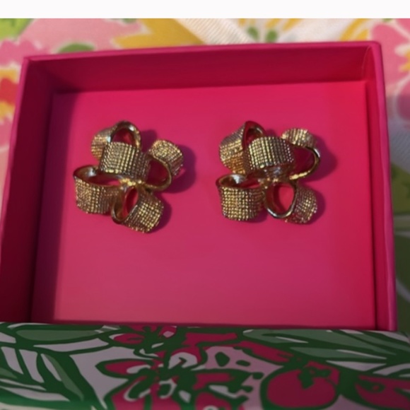 Lilly Pulitzer Jewelry - NIB Lilly Pulitzer Gold Metallic Bow Earrings
